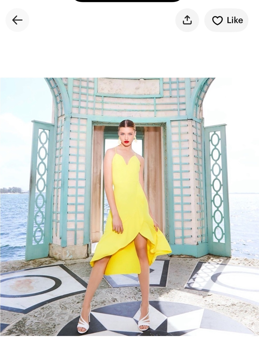 Alice and Olivia Bright Yellow Asymmetrical Hem Amina Women’s Dress.  Size 8
